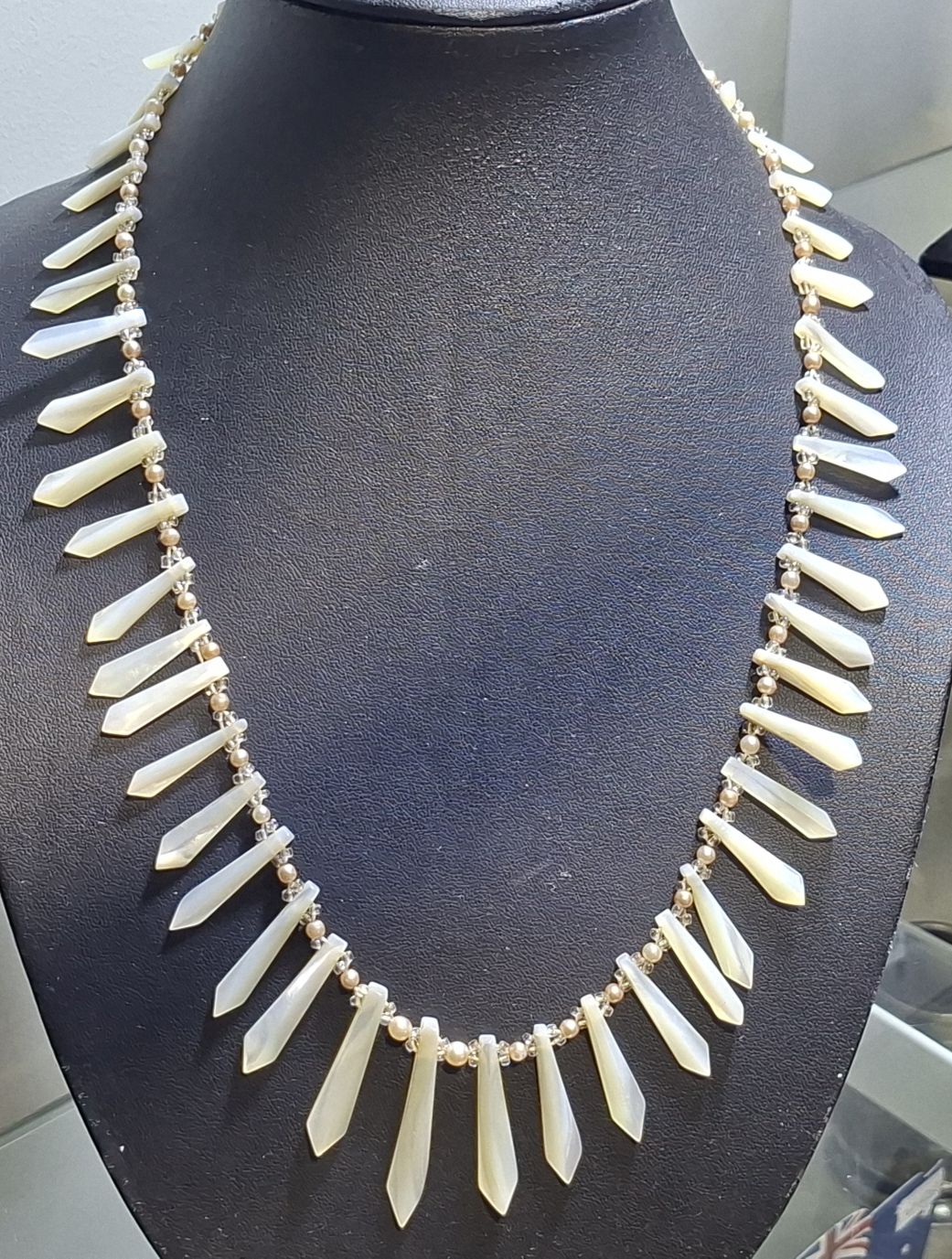 Mother Of Pearl Graduated Necklace