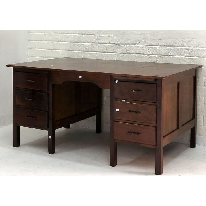 DESK