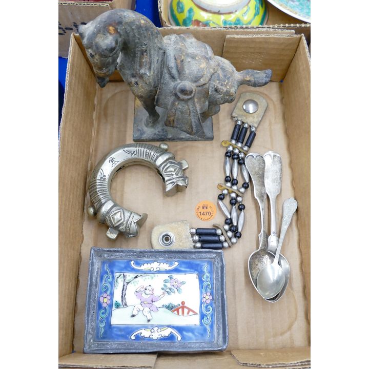 Box Chinese Iron Horse etc.