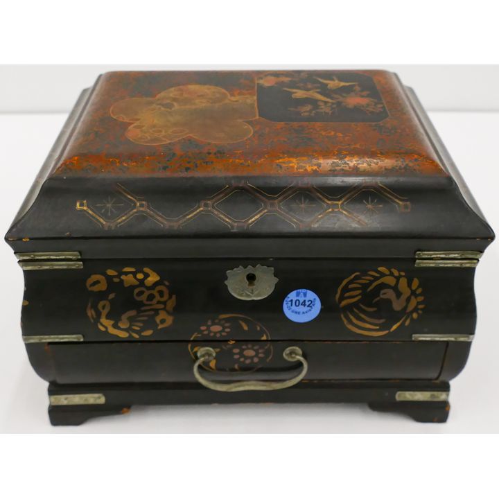 Meiji Japanese Lacquered Sewing Box 6.5''x9''
