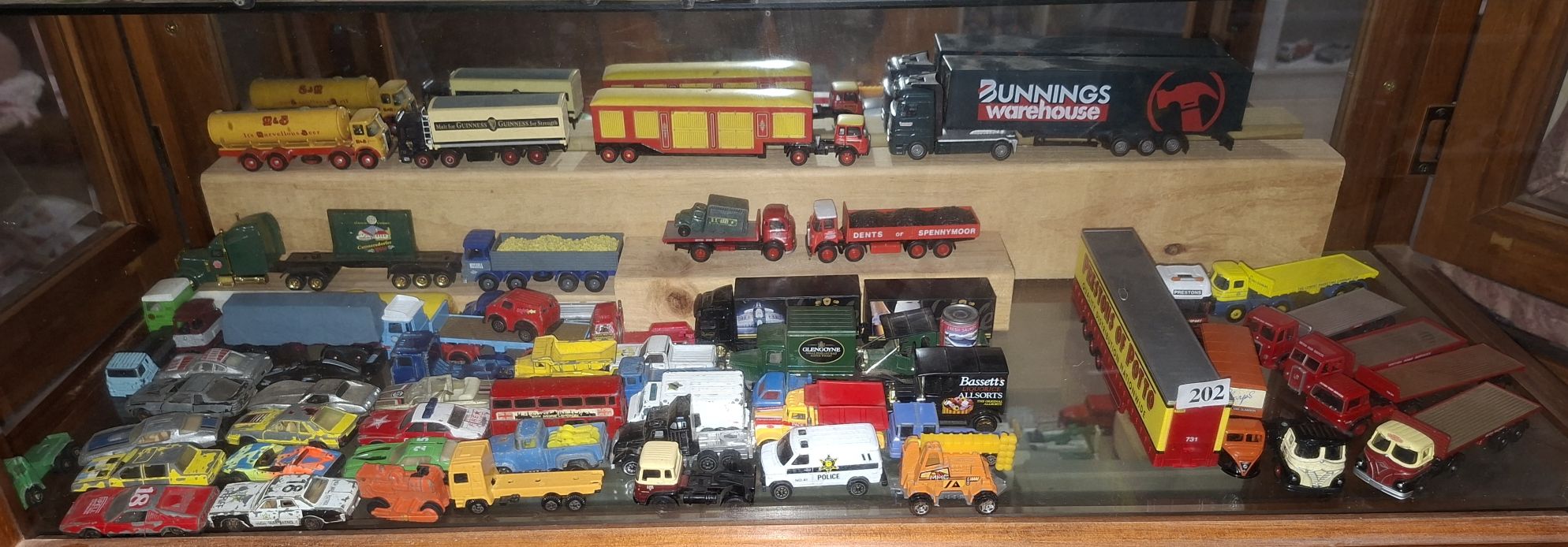 202 · DIE CAST CARS AND TRUCKS