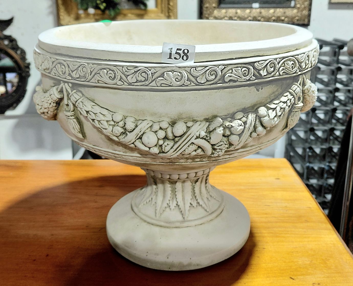 158 · PLASTER PLANTER