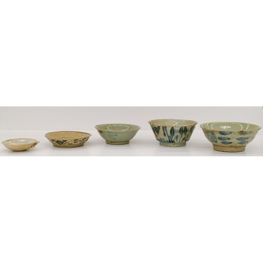 Box 5pc Chinese Ming Bowls and Dishes