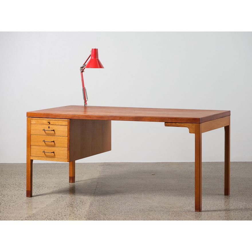 H Sigh and Søns, Møbelfabrik - 1960s Danish desk