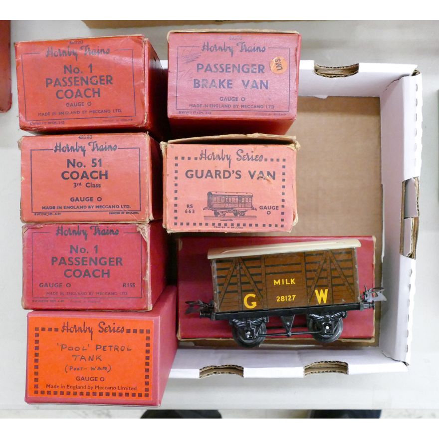 Box 7pc Hornby Assorted Train Cars in Boxes