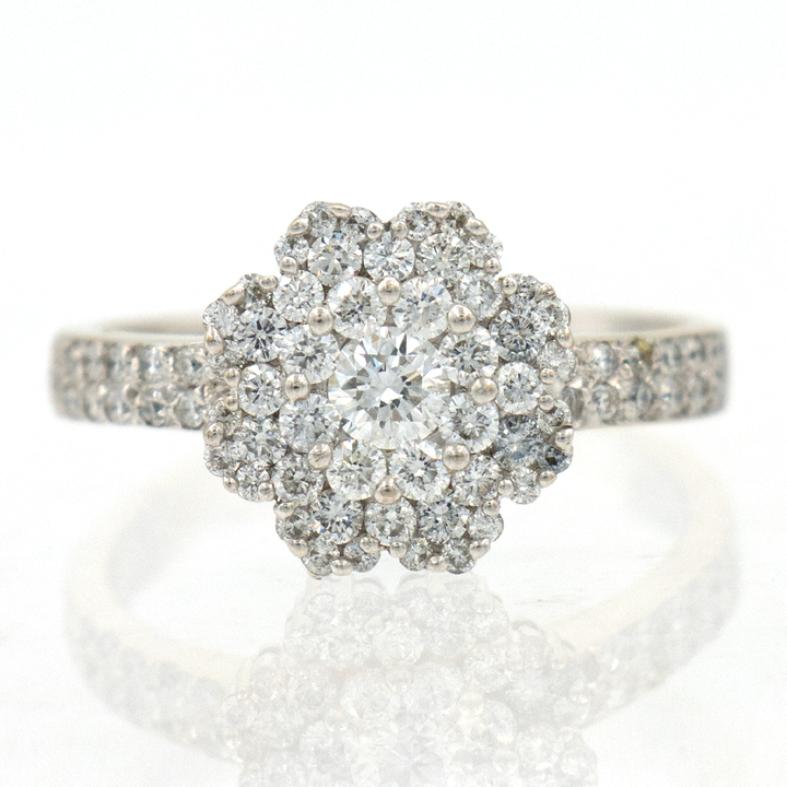 Anillo con diamantes