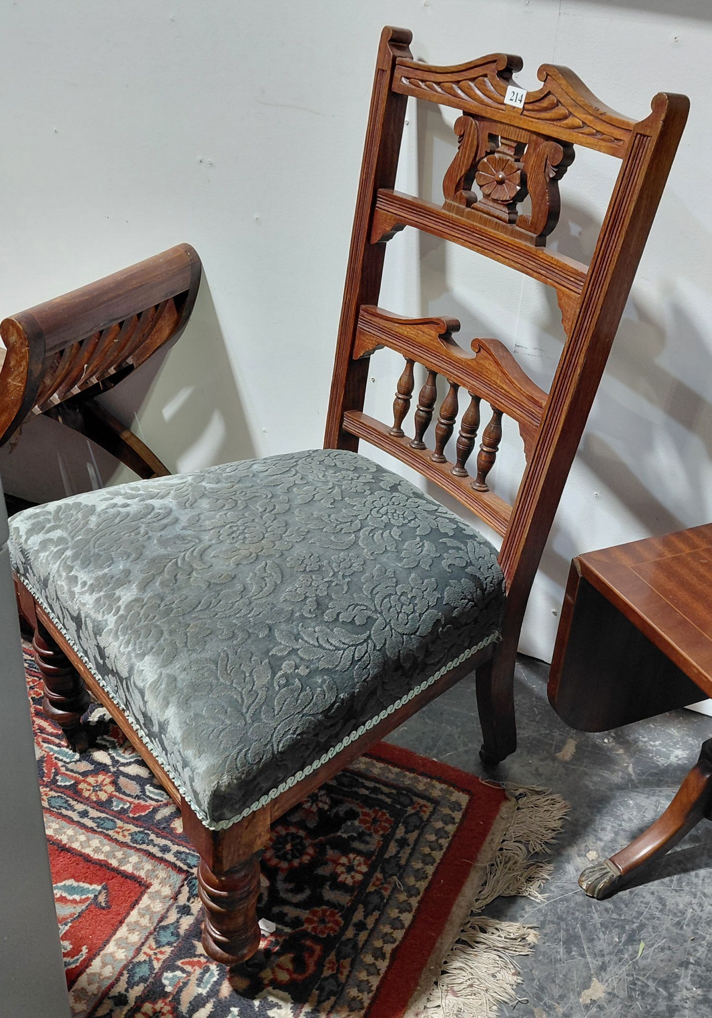 214 · ANTIQUE OCCASIONAL CHAIR