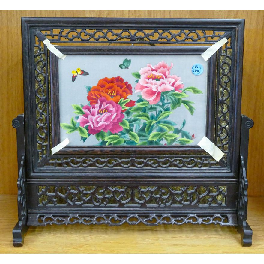 Old Chinese Floral Silk Tablescreen 14''