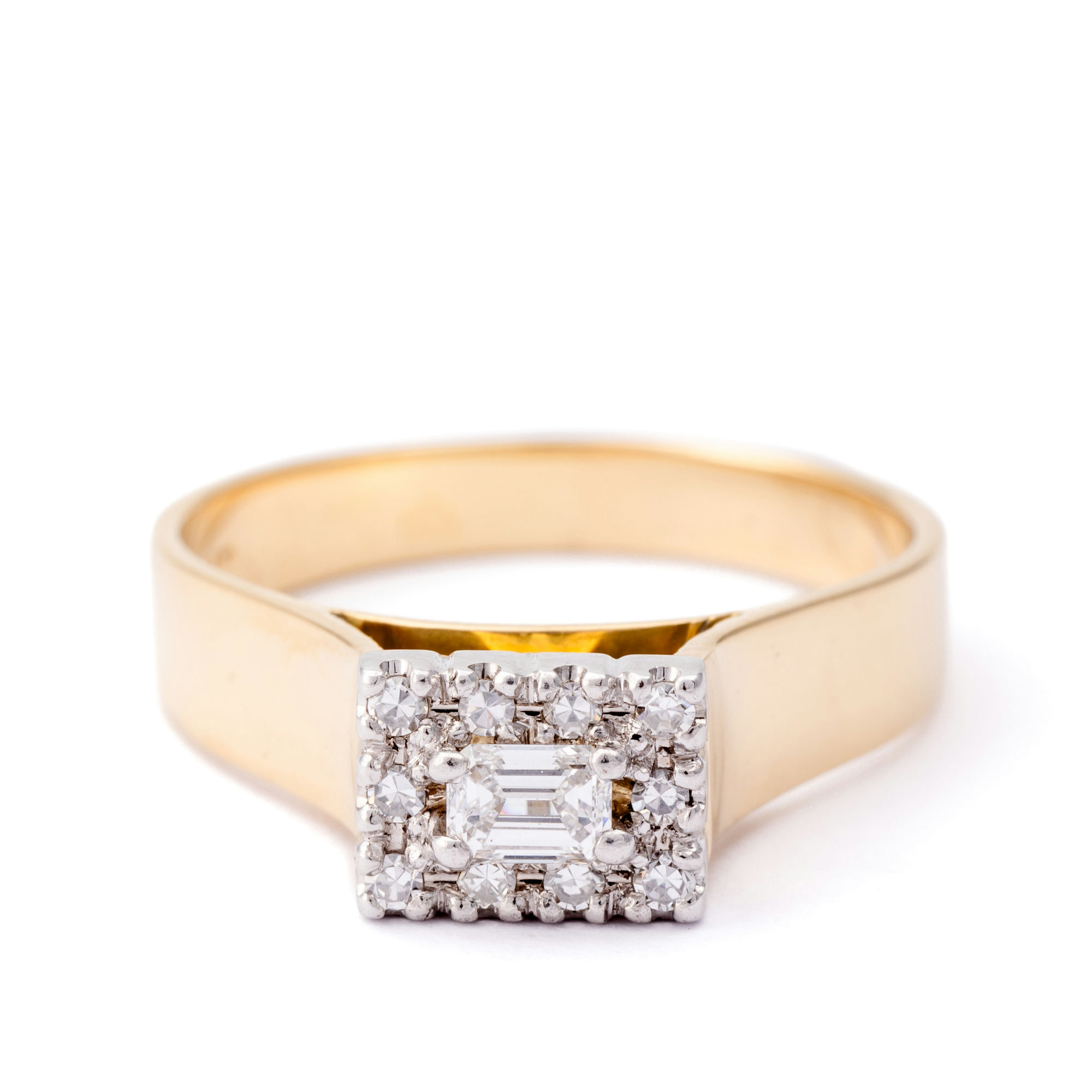 Diamond Ring 18ct Gold,