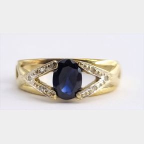 YELLOW GOLD RING WITH 6 ROUND DIAMONDS AND BLUE CENTRE STONE - 51543/35