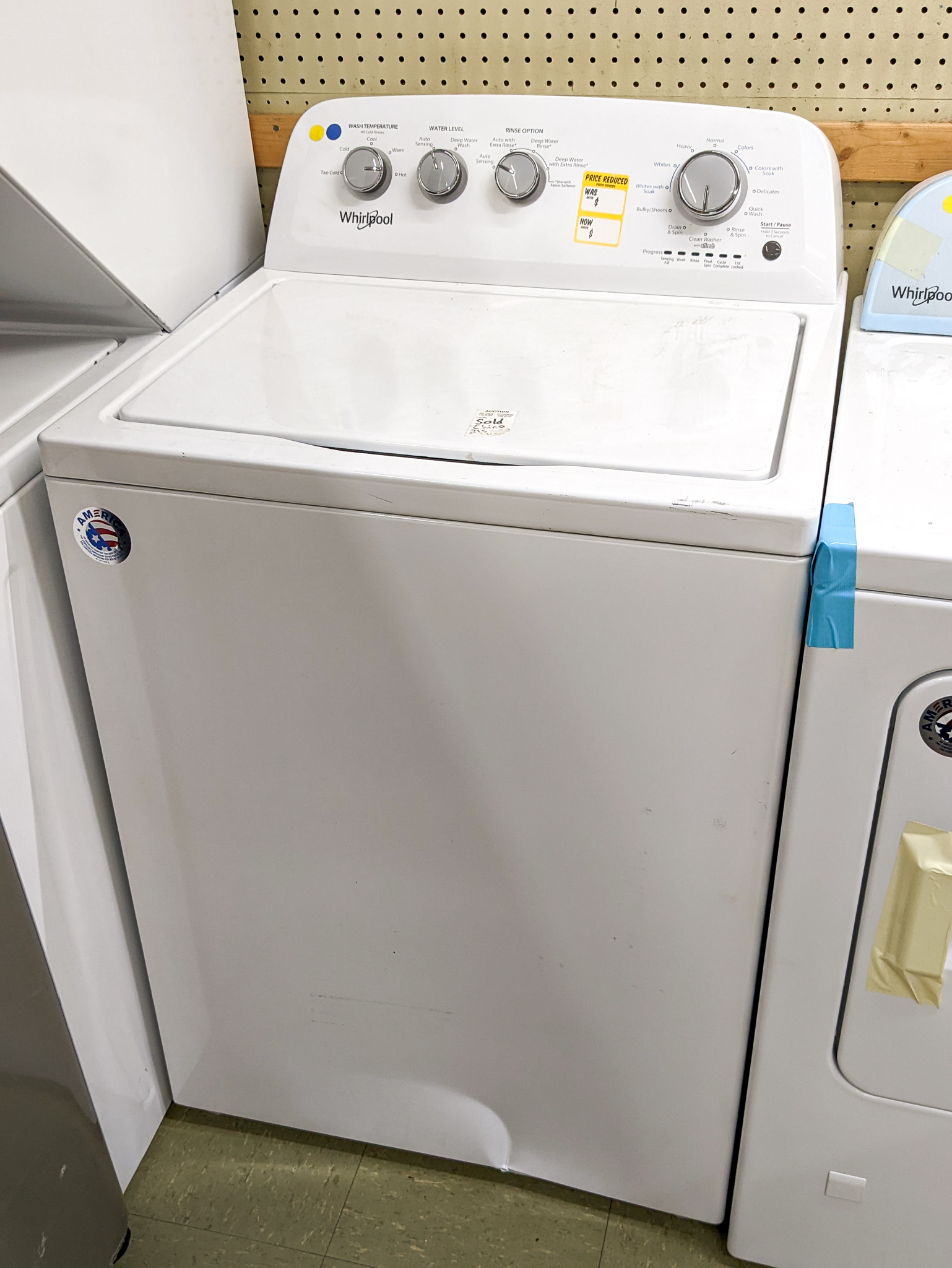 Whirlpool Washing Machine, New Scratch and Dent Brooks Auction
