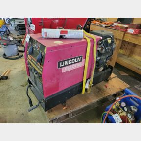 Lincoln Ranger 10,000+ portable welder generator