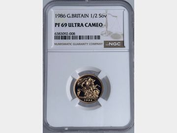 1986 ELIZABETH II PROOF GOLD HALF SOVEREIGN PF69 UCAM