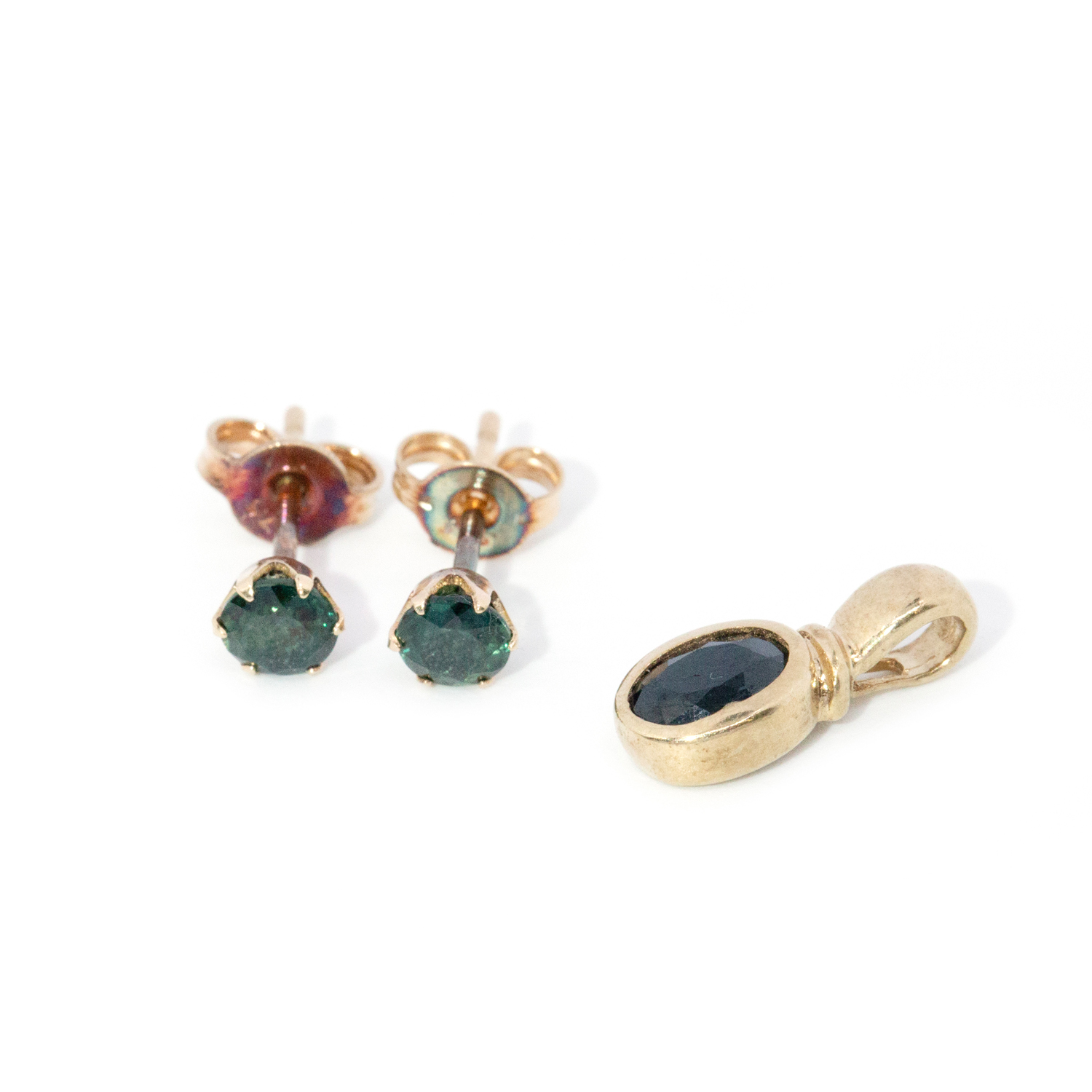 9ct Gold Sapphire Pendant & Studs