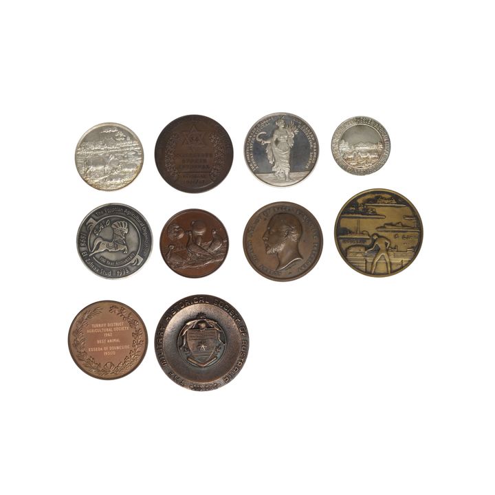 World Medals, Accumulation, Fine - UNC