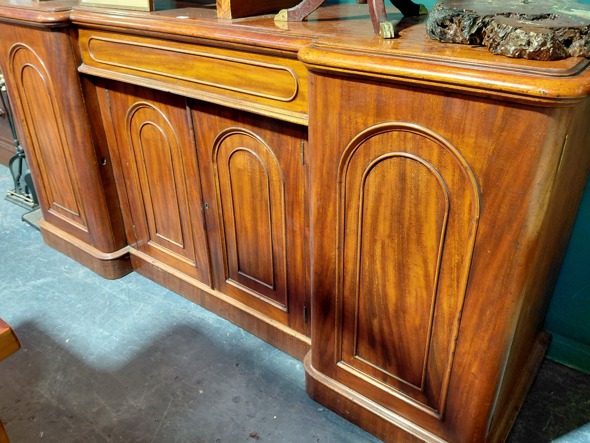 325 · VICTORIAN BREAKFRONT SIDEBOARD