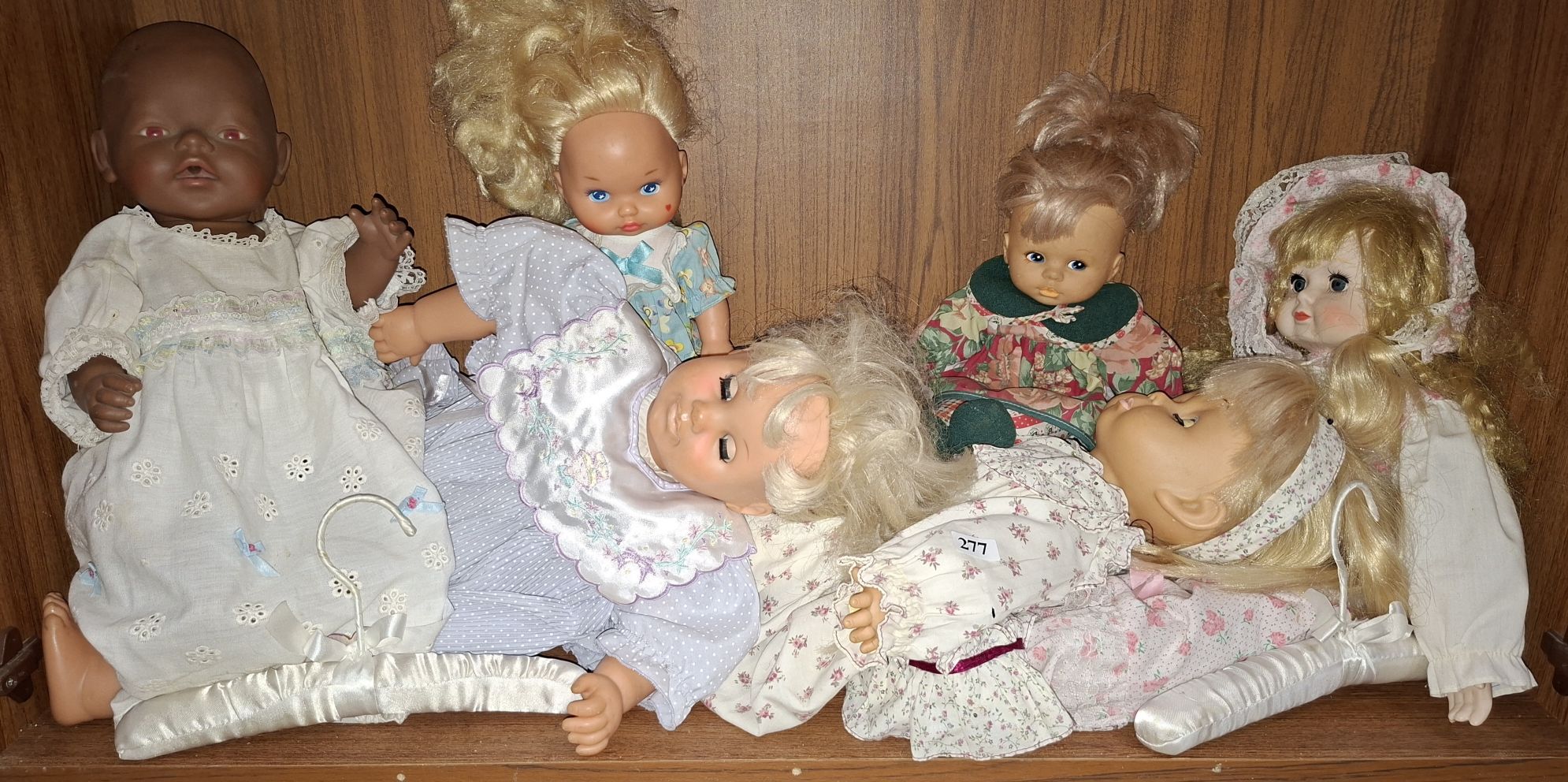 277 · ASSORTED DOLLS