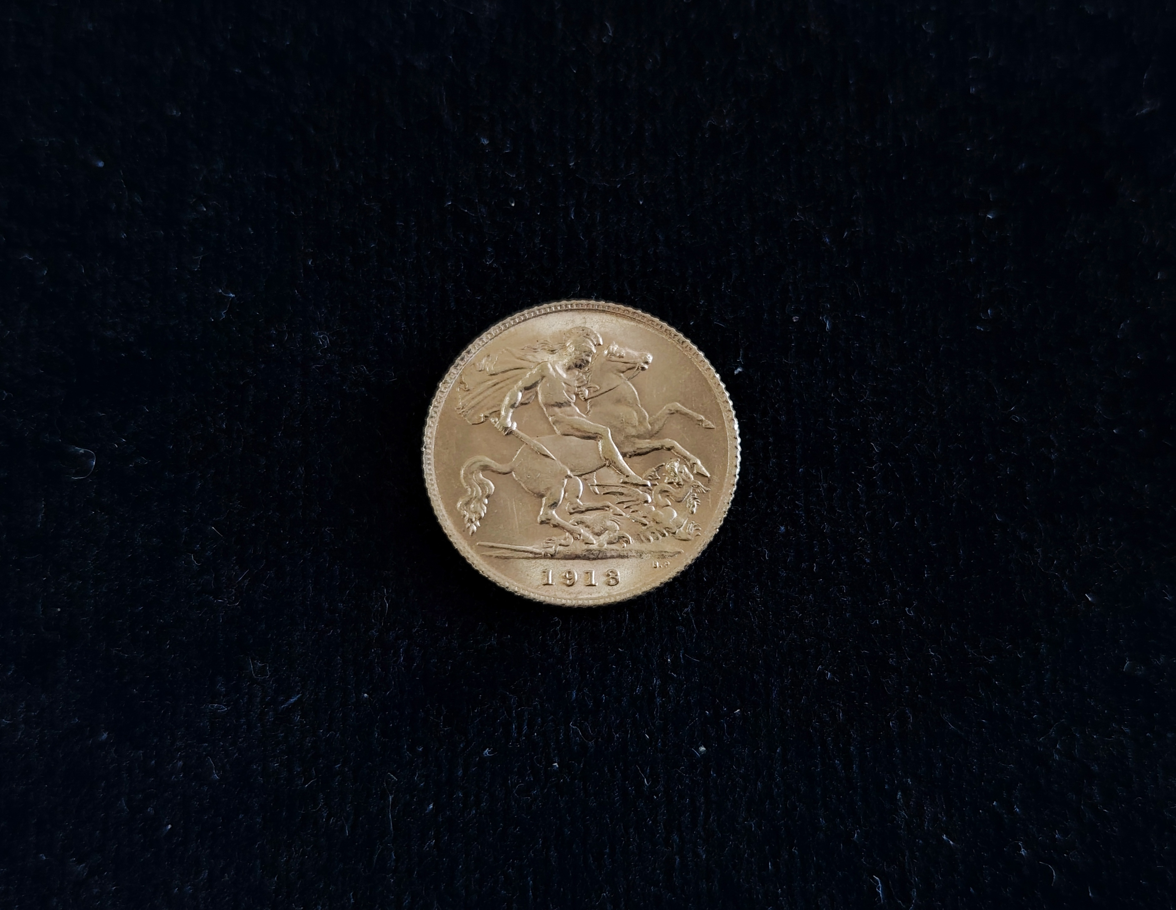 1913 Gold Half Sovereign — sold at auction in New Zealand for $650