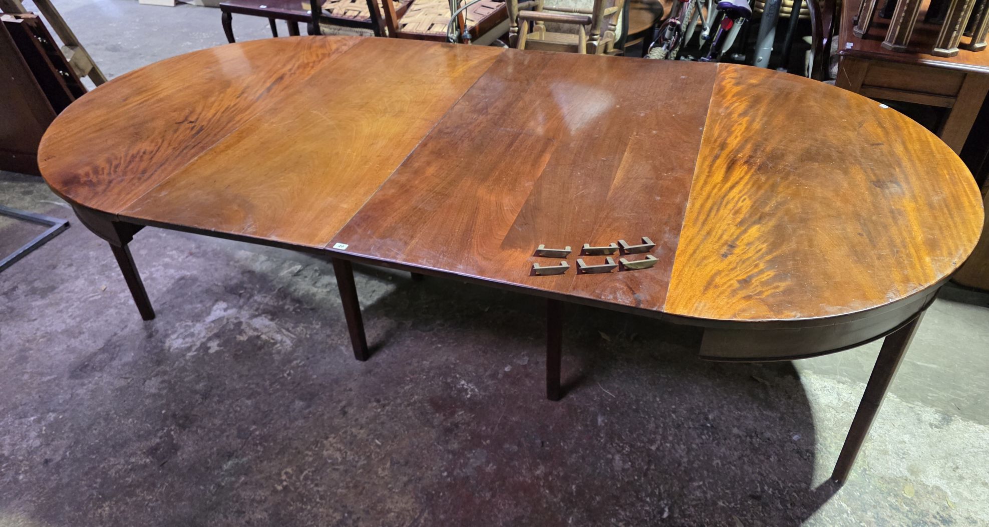 49 · MAHOGANY EXTENSION DINING TABLE