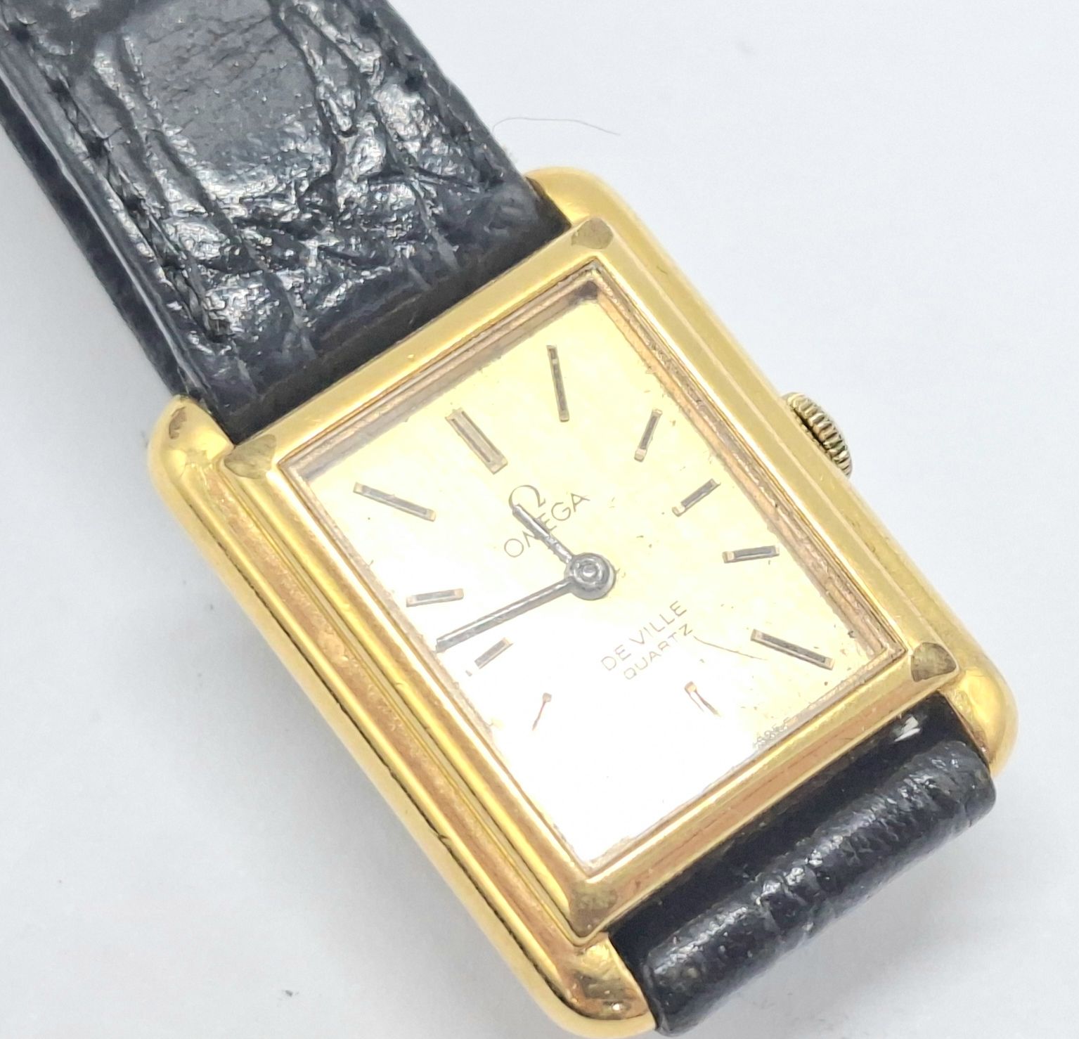 1016 · LADIES OMEGA DEVILLE WRIST WATCH