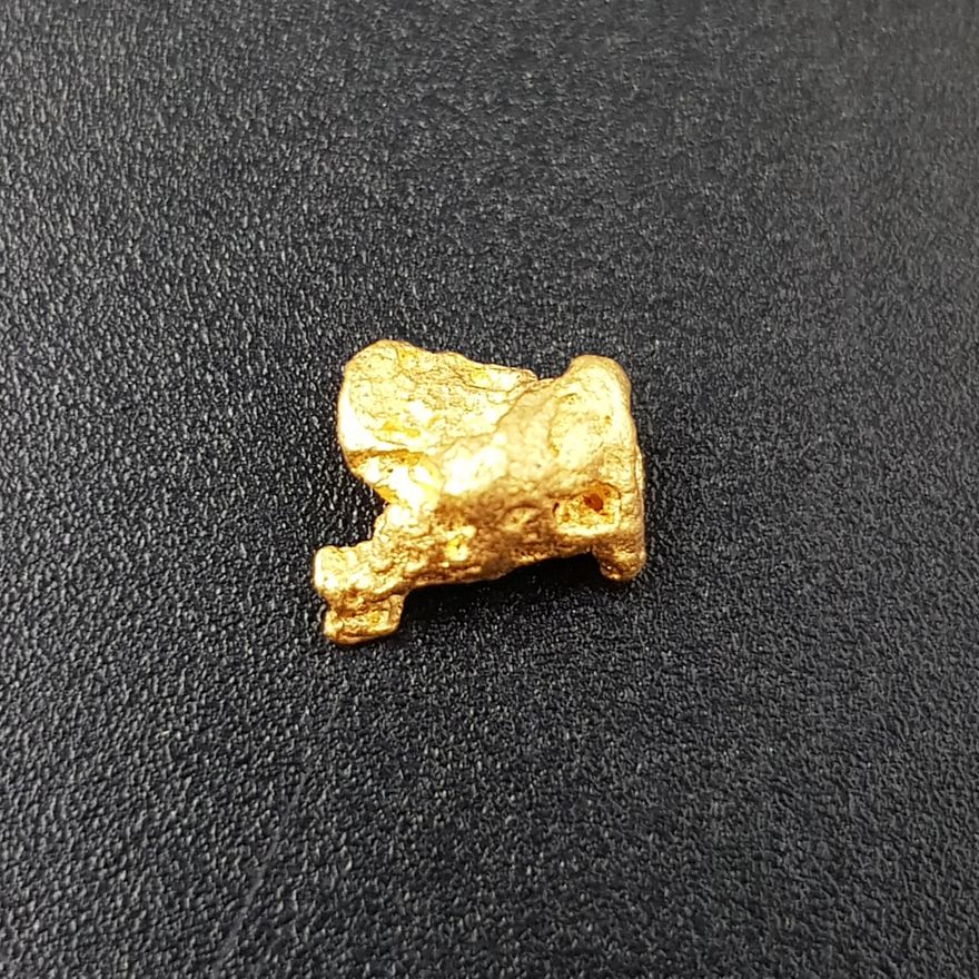 Gold Nugget Specimen - Approx 0.87g