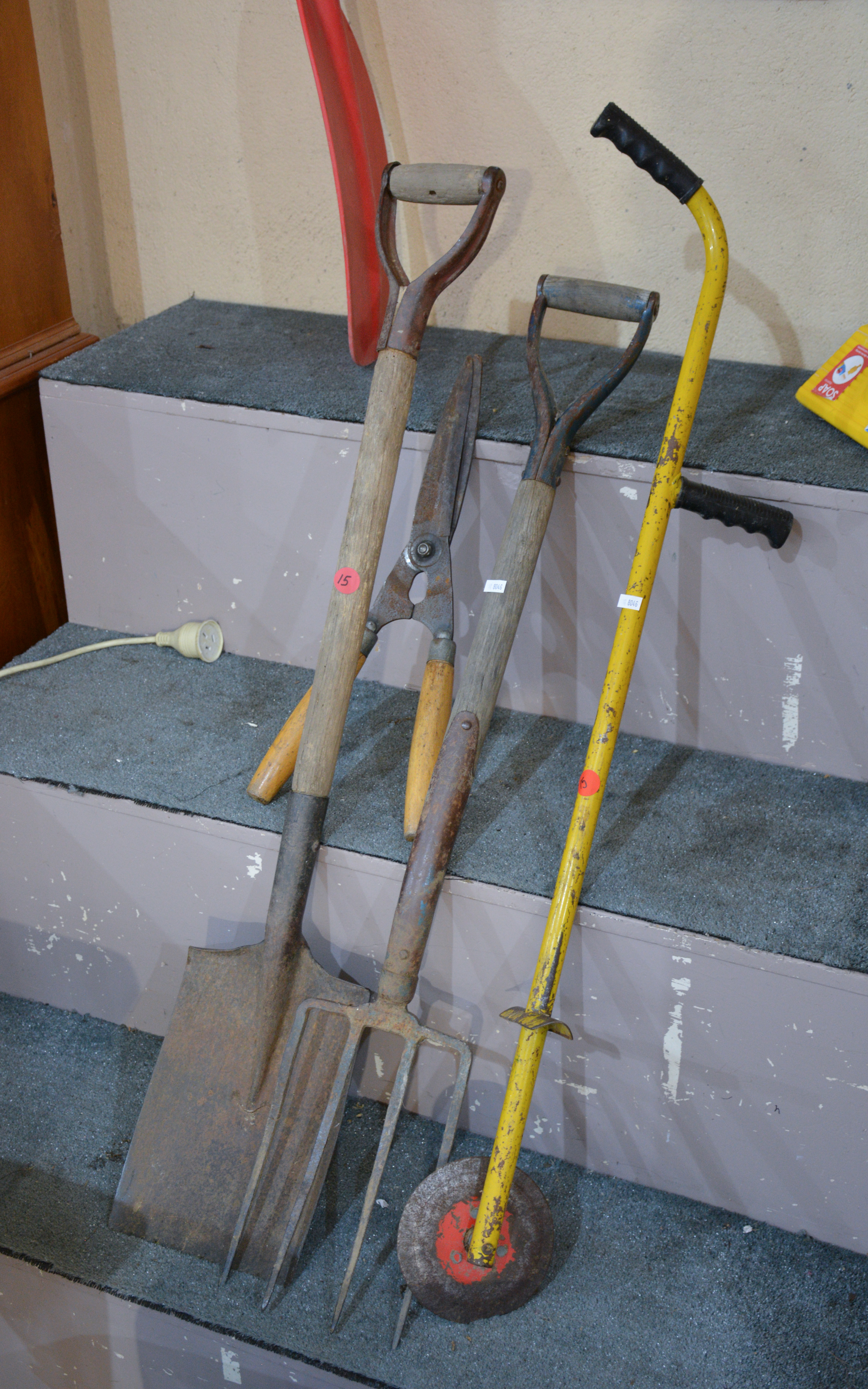 Garden Tools x 4 — NZ auction result