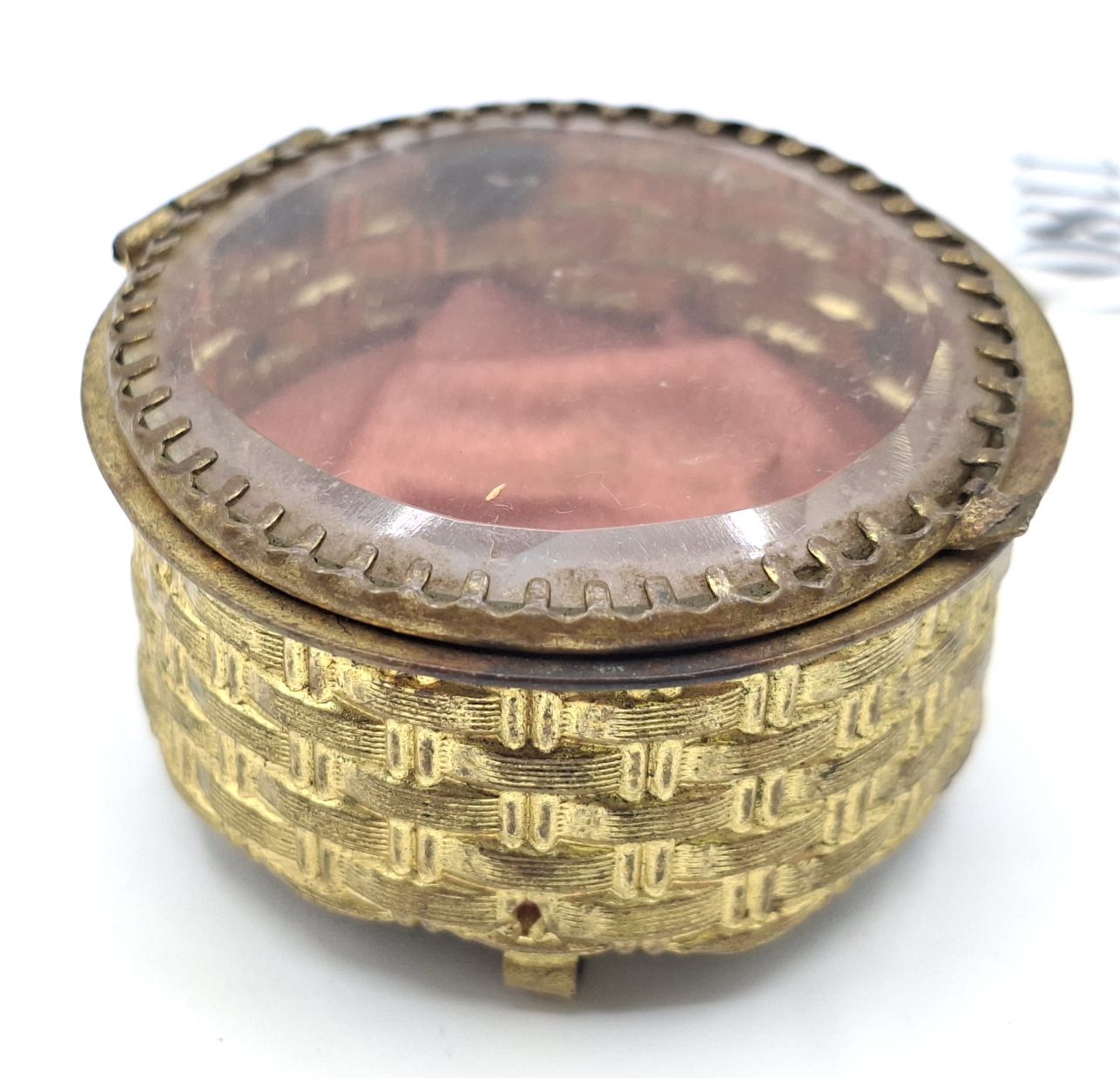 VINTAGE BASKET WEAVE RING BOX