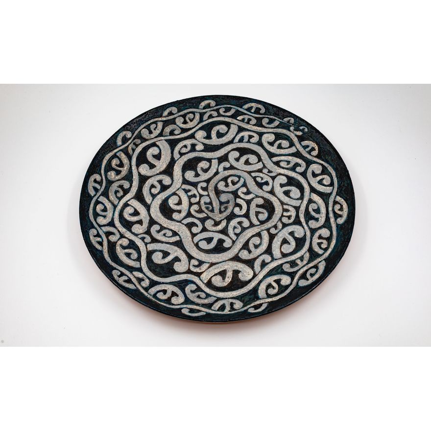 Sang Sool Shim & Keum Sun Lee - Māori inspired display dish