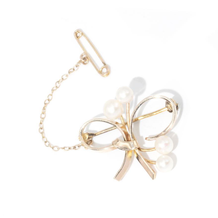 9ct Gold Pearl Brooch
