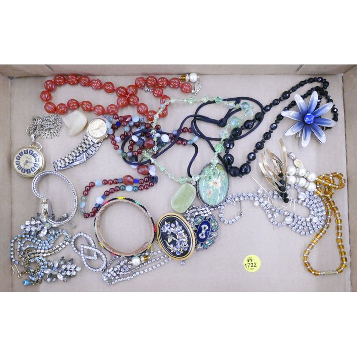 Box Vintage Costume Jewelry