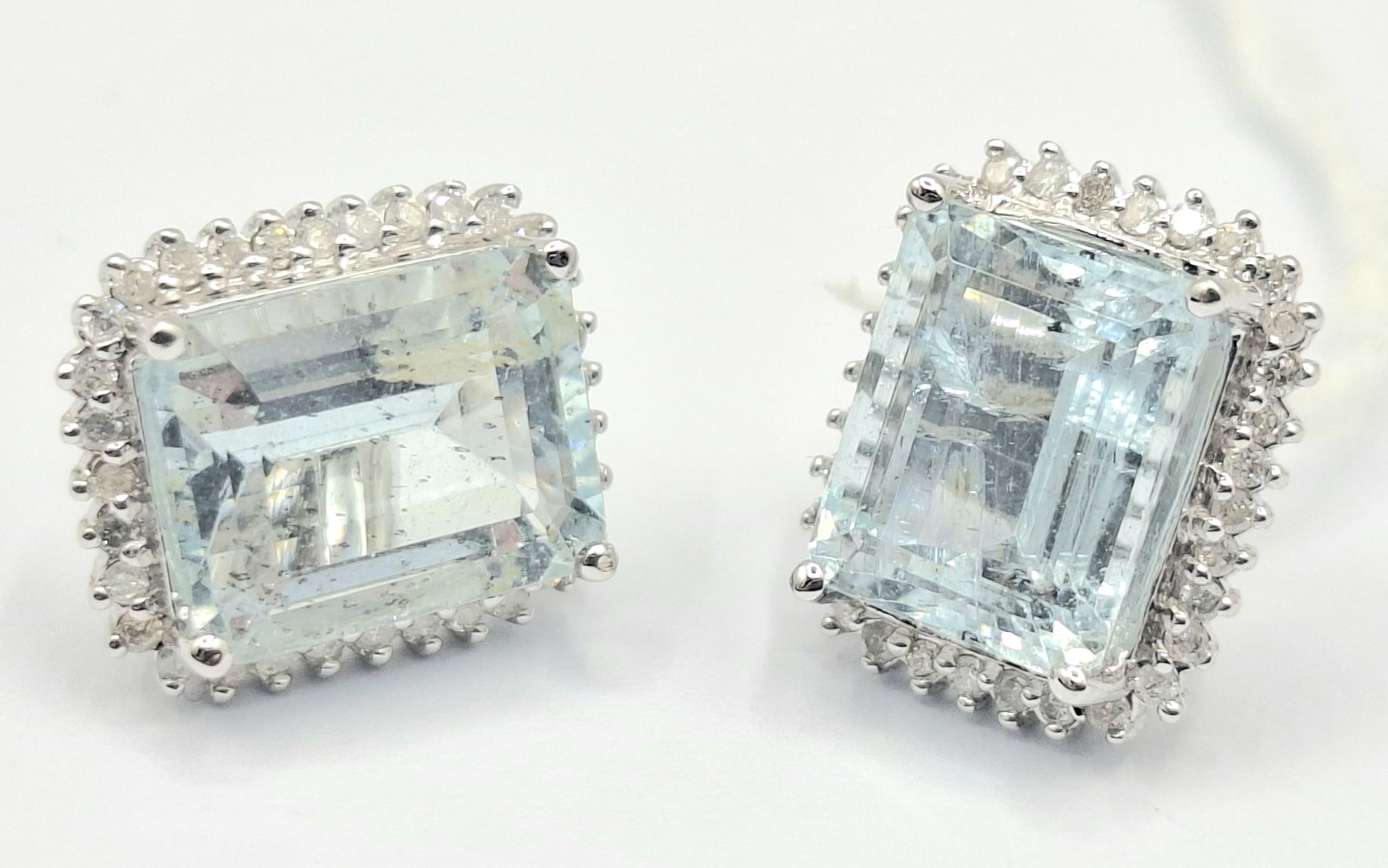 14k White Gold Aquamarine Earrings