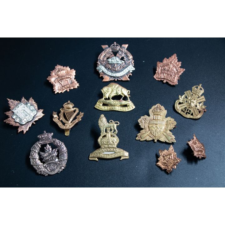 BADGES - CANADA