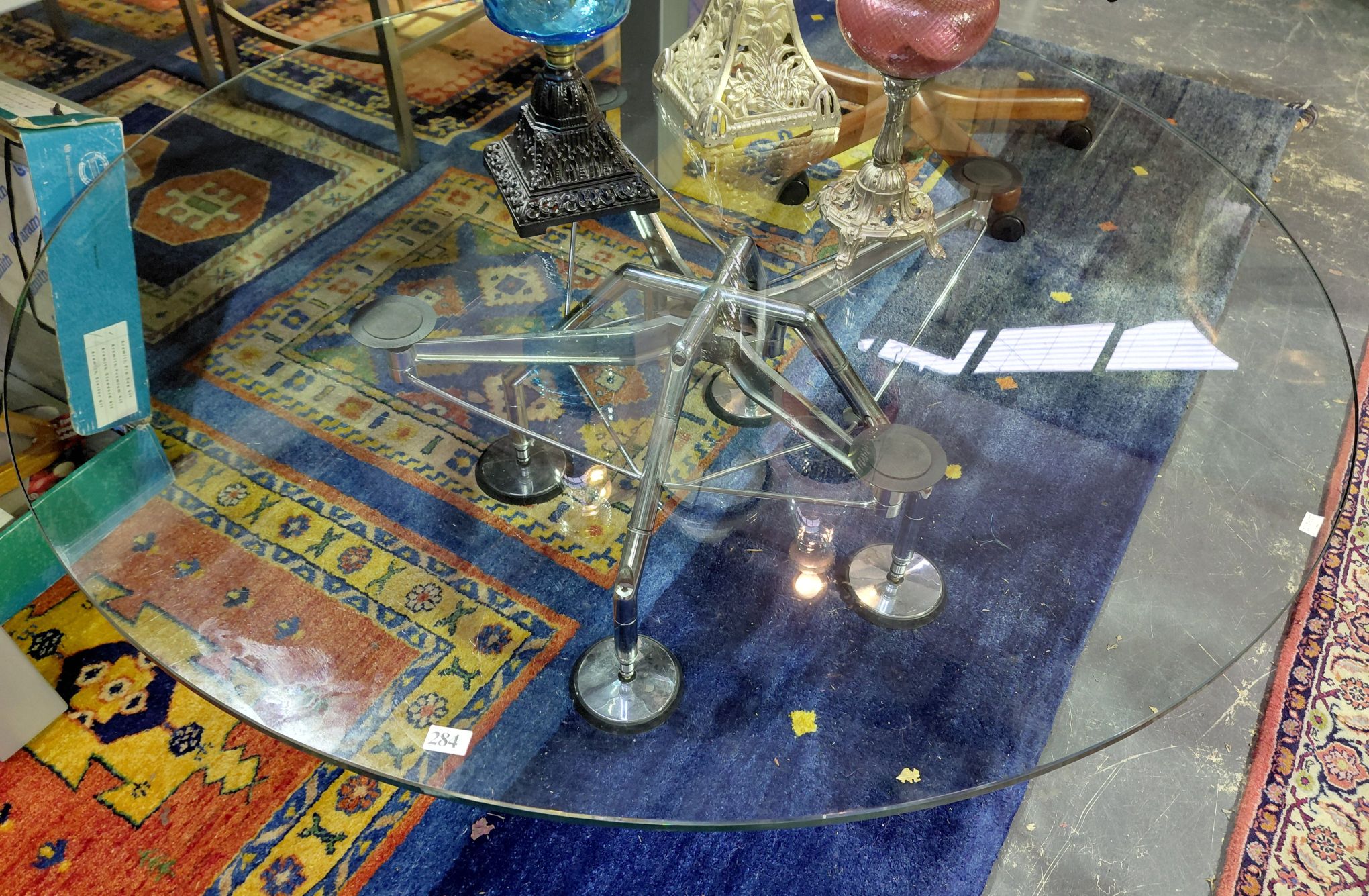 284 · MAXTON FOX COFFEE TABLE