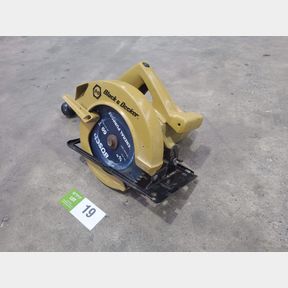Black & Decker 7308 7 & quarter inch circular saw