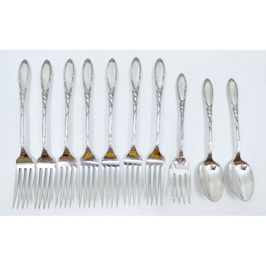 Box 10pc Oneida ''Virginian'' Sterling Flatware - 398 Grams TW