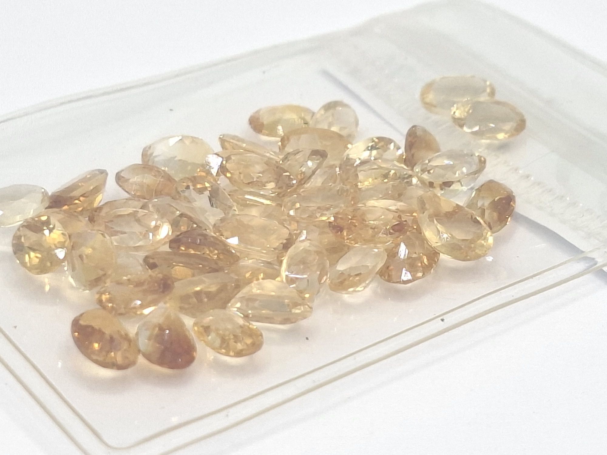 39 · CITRINE GEMSTONES