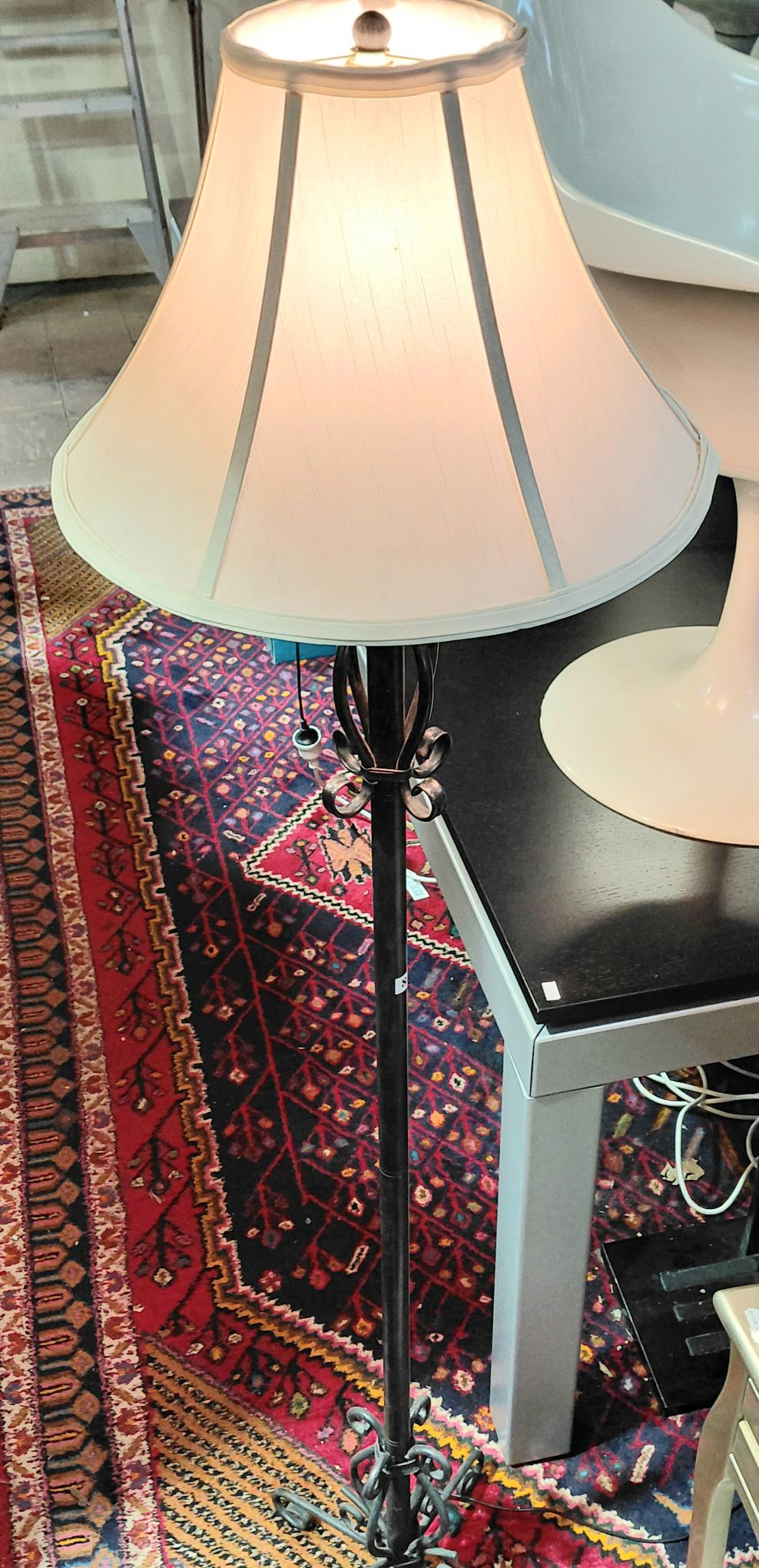 80 · STANDARD LAMP