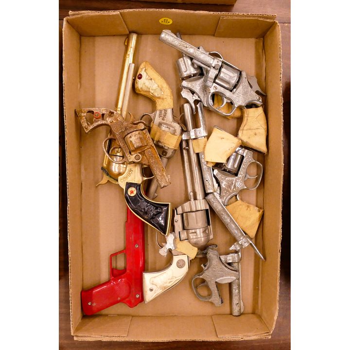 Box Vintage Cowboy Cap Guns