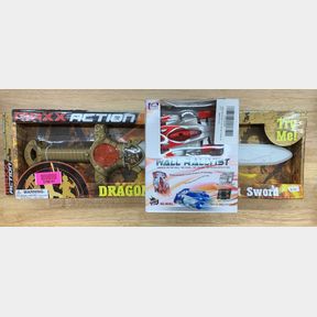 WALL RALLYIST CAR & DRAGONSLAYER KNIGHT SWORD