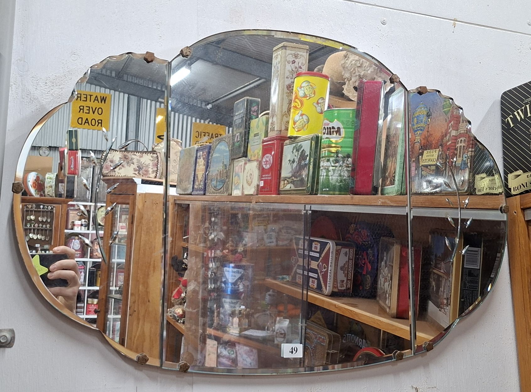 49 · RETRO WALL MIRROR