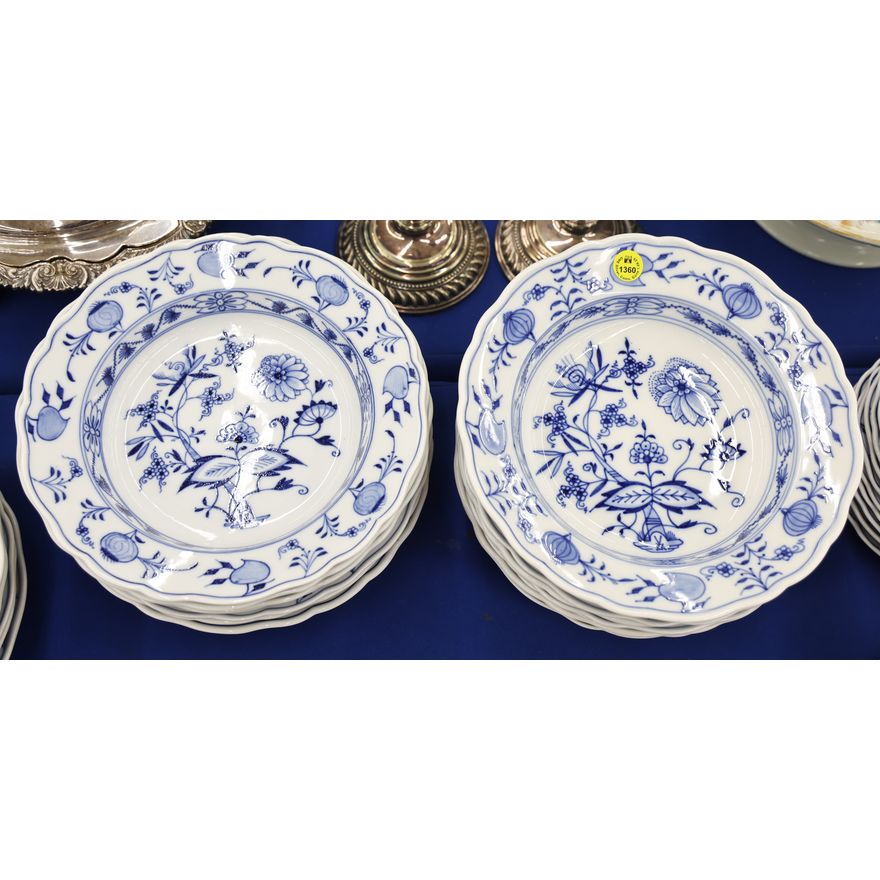 15pc Meissen Blue Onion Porcelain Bowls 9''