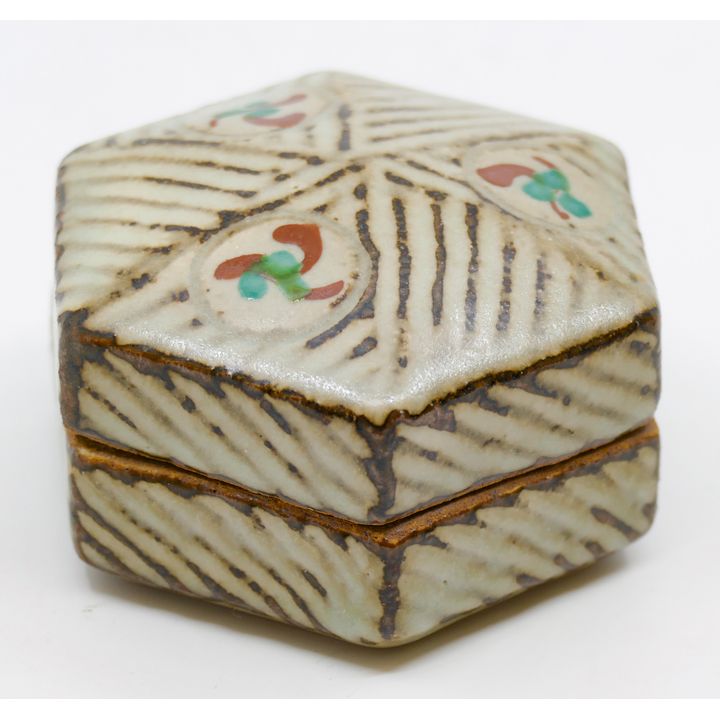 Tatsuzo Shimaoka Mingei Pottery Small Box 3'' with Tomobako