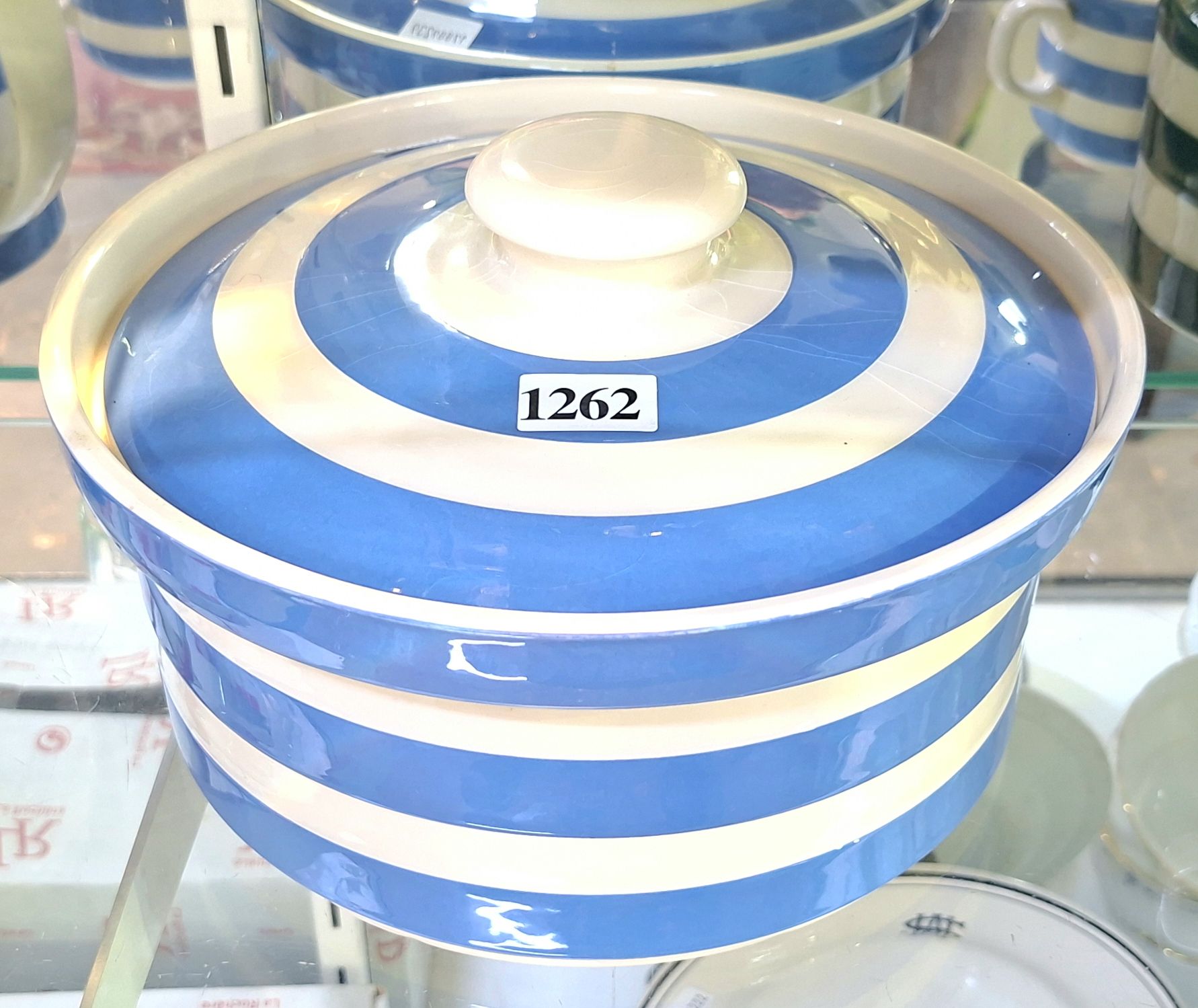 1262 · TG GREEN CORNISH WARE CASSEROLE DISH
