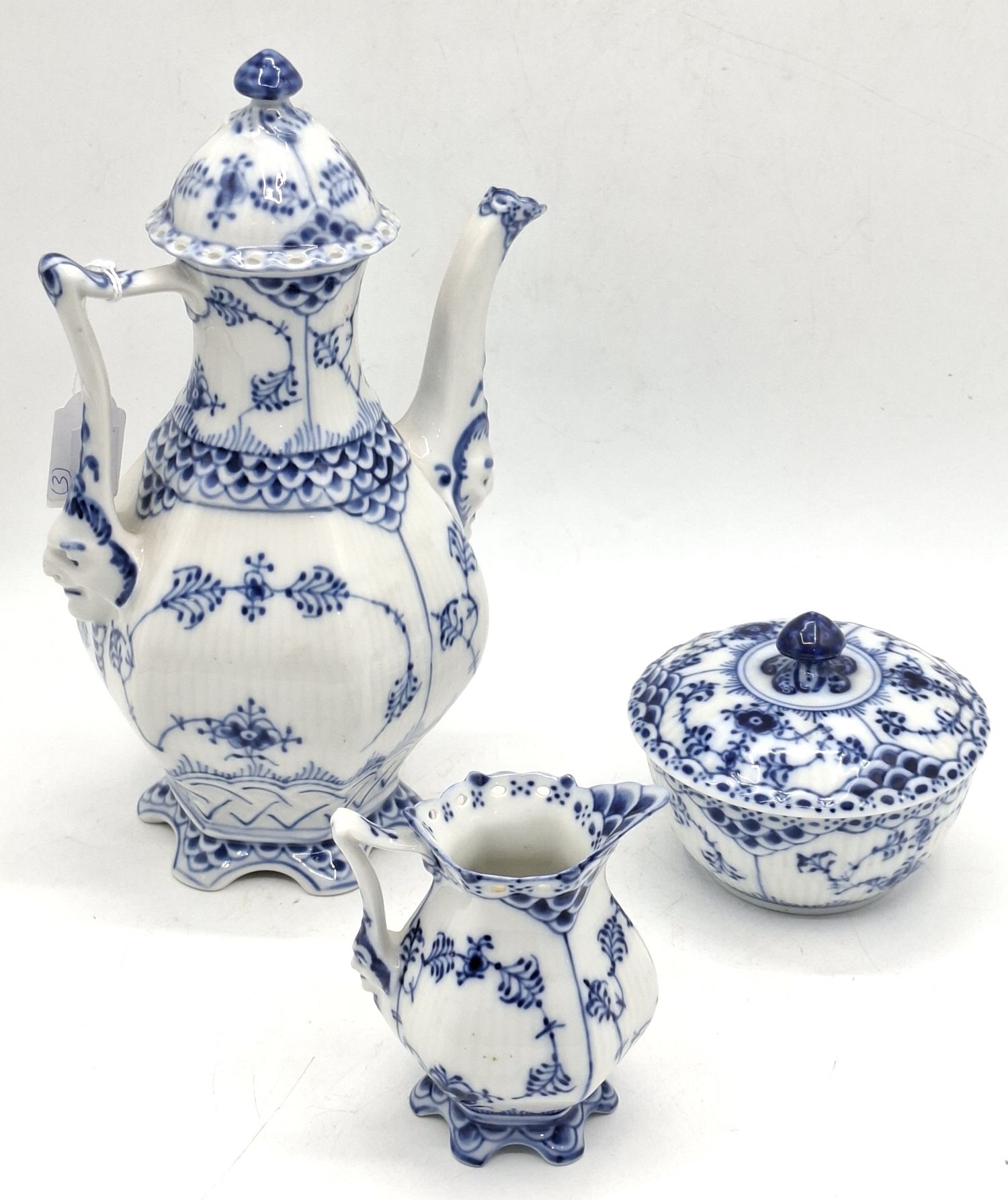 132 · ROYAL COPENHAGEN CHINA