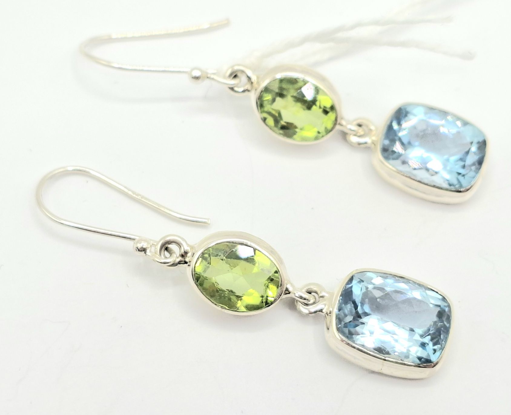 1062 · 925 STERLING SILVER DROP EARRINGS