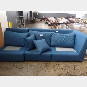 JUSTIN U-SHAPE LINEN 4-SEATER SOFA COUCH WITH SLEEPER SECTION OTTOMAN - NAVY -