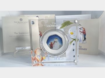 2021 THE SNOWMAN PROOF SILVER COLOURISED 50 PENCE IN PERSPEX PRESENTATION