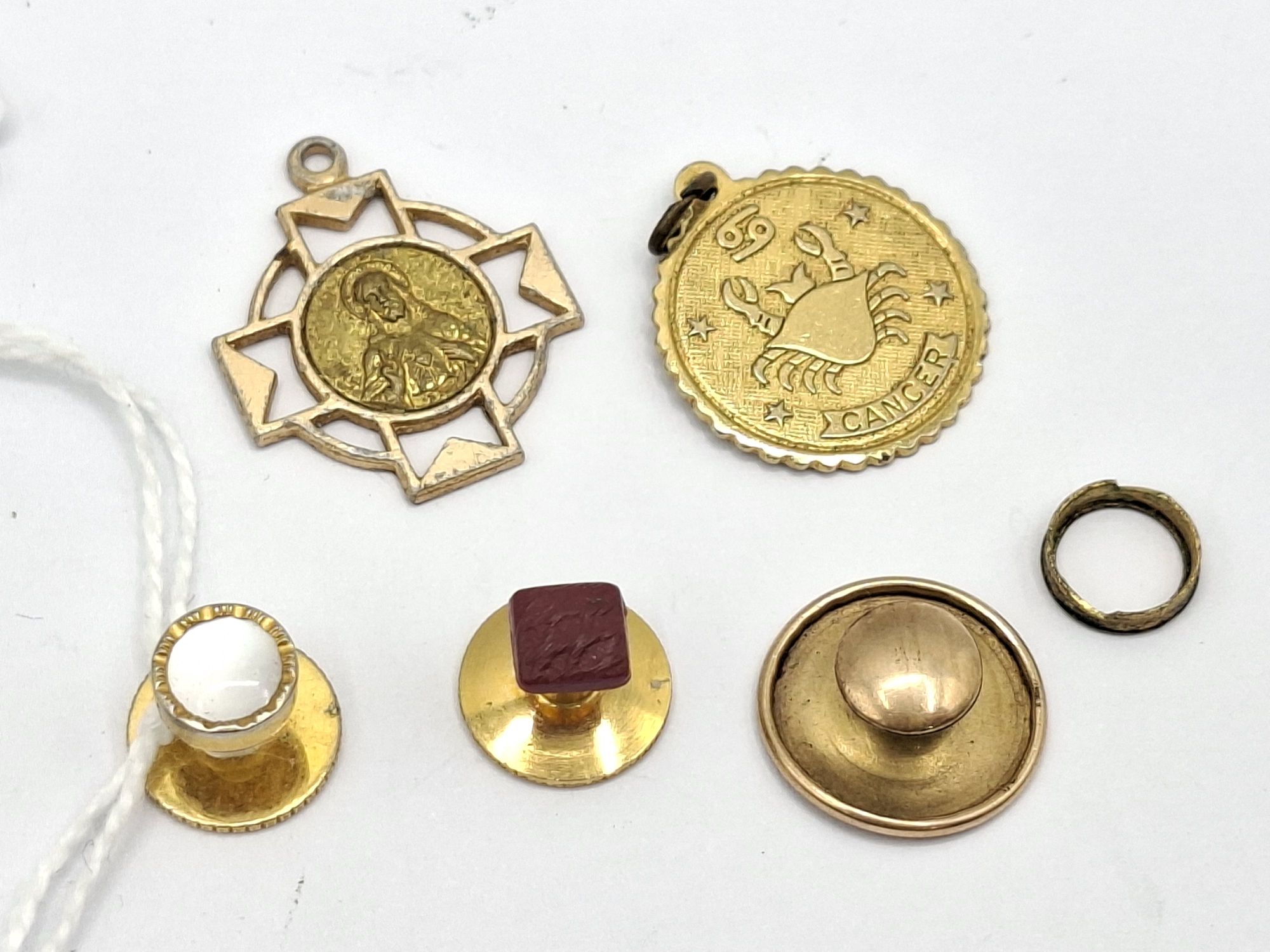 Vintage Buttons And Pendants