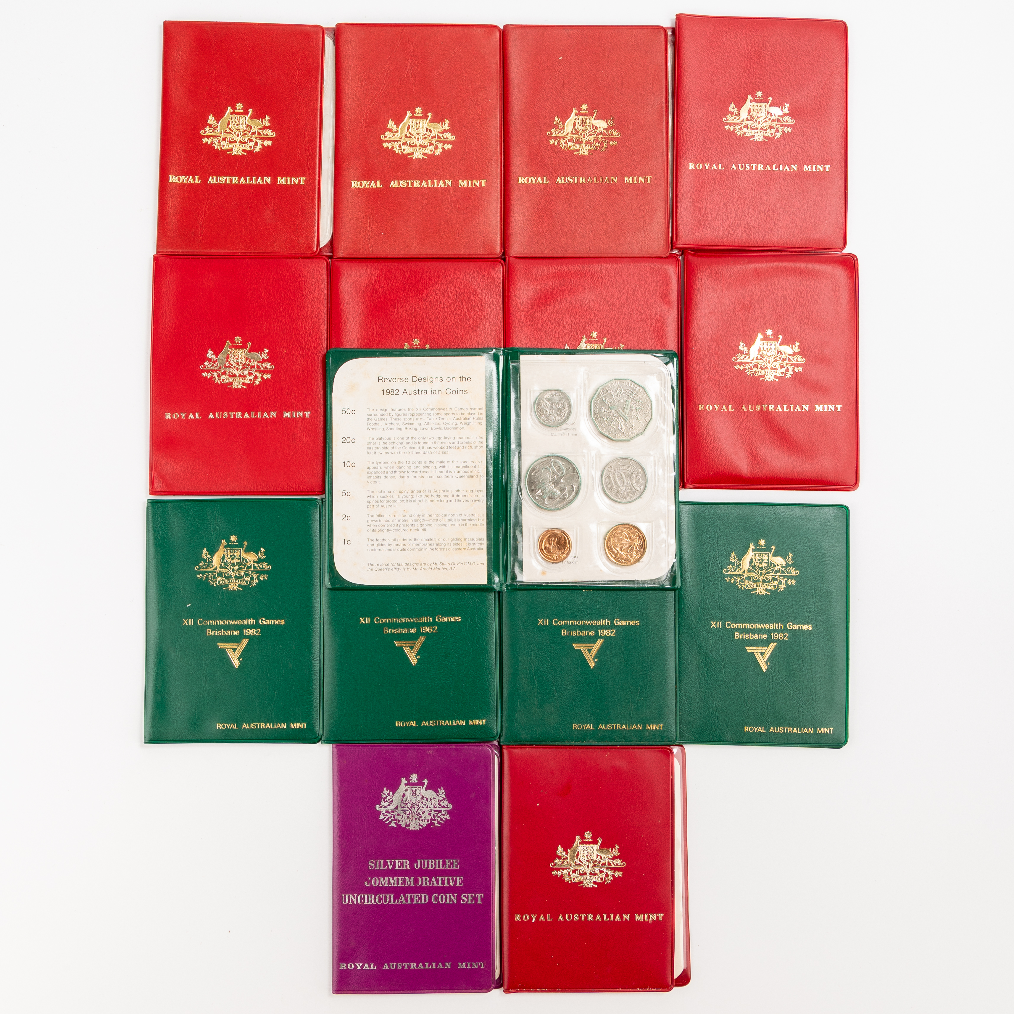 173 · Elizabeth II, Wallet Sets, One Cent - Fifty Cents, 1973 - 1982, UNC