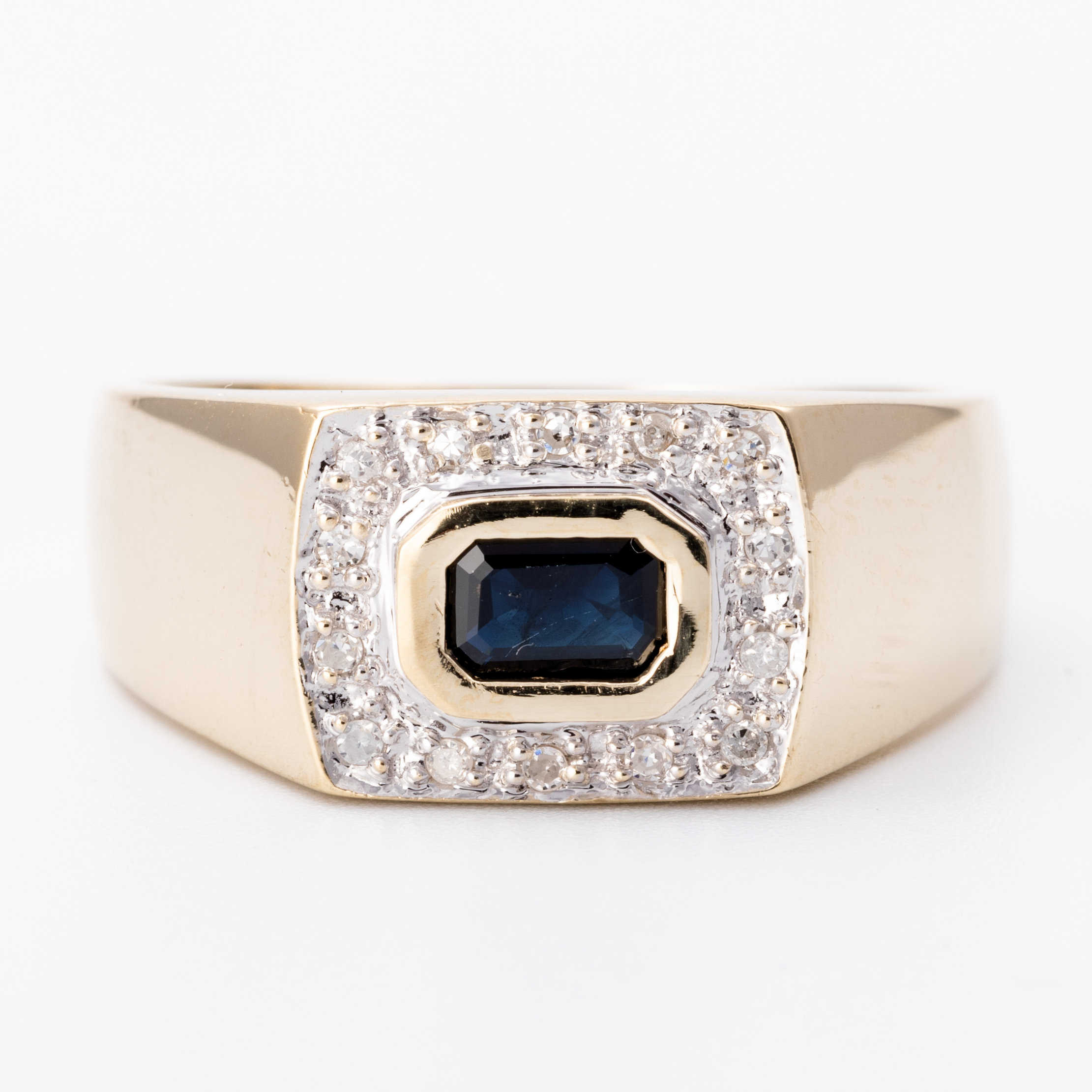 Saphire & Diamond Signet Ring 9ct Gold